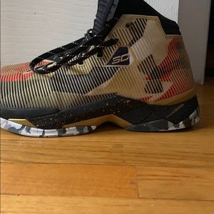 Steph curry basketball shoe